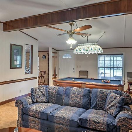 Ooltewah Cabin With Grill, Pool Table And Porch! Exterior foto